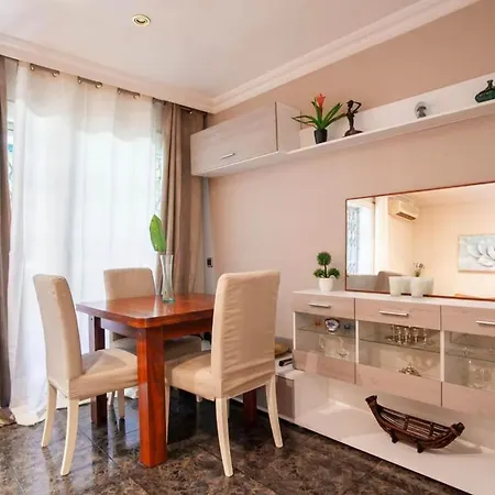 Apartamento De 2 Dormitorios Holiday home