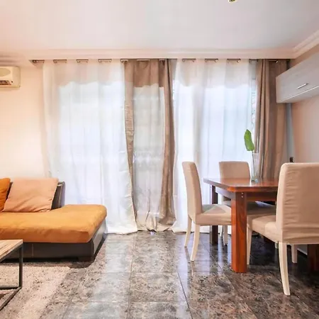 Apartamento De 2 Dormitorios Hébergement de vacances Rubí